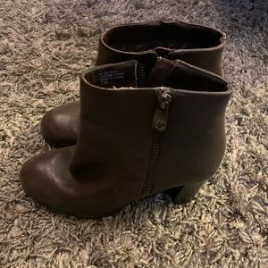 Tahari Brown Heel Booties size 7
